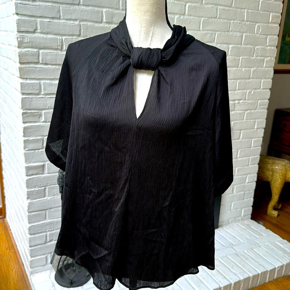 Dressy Top XL | Designer Top xl | Keyhole back